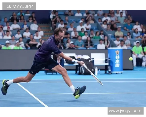 杭州网球队的训练与比赛状态全揭秘助力网球巨献盛宴